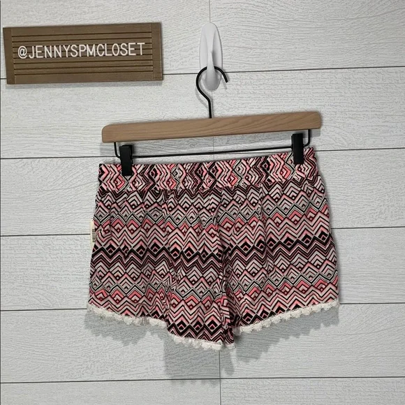 NWT Aeropostale Shorts Size Small - Picture 2 of 7